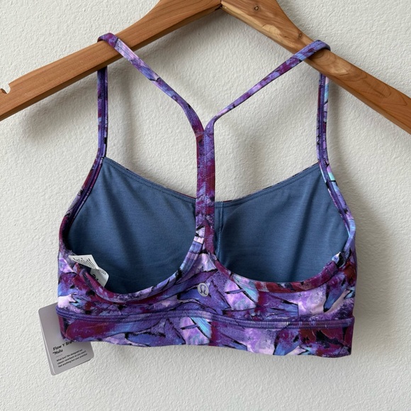 NWT Lululemon Flow Y Bra Nulu *Light Support, B/C Cups IDFL Size 4 - Picture 2 of 8